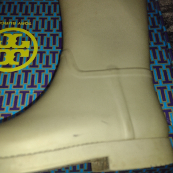 Tory Burch rain boots - Picture 4 of 8